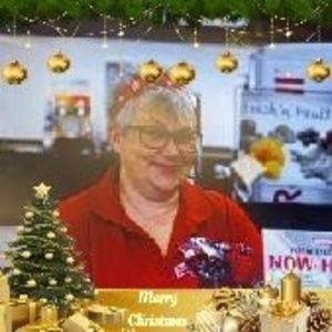 Meet your Posher, Debbie